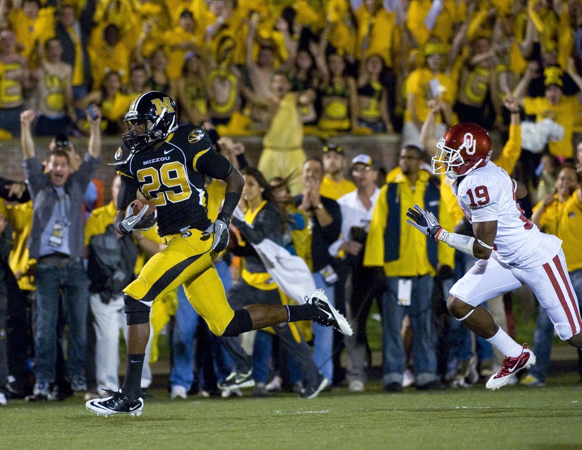 Missouri Tigers wide receiver Jerrell Jackson (29) scores a touchdown against the Oklahoma Sooners during the second half at Faurot Field at Memorial Stadium.